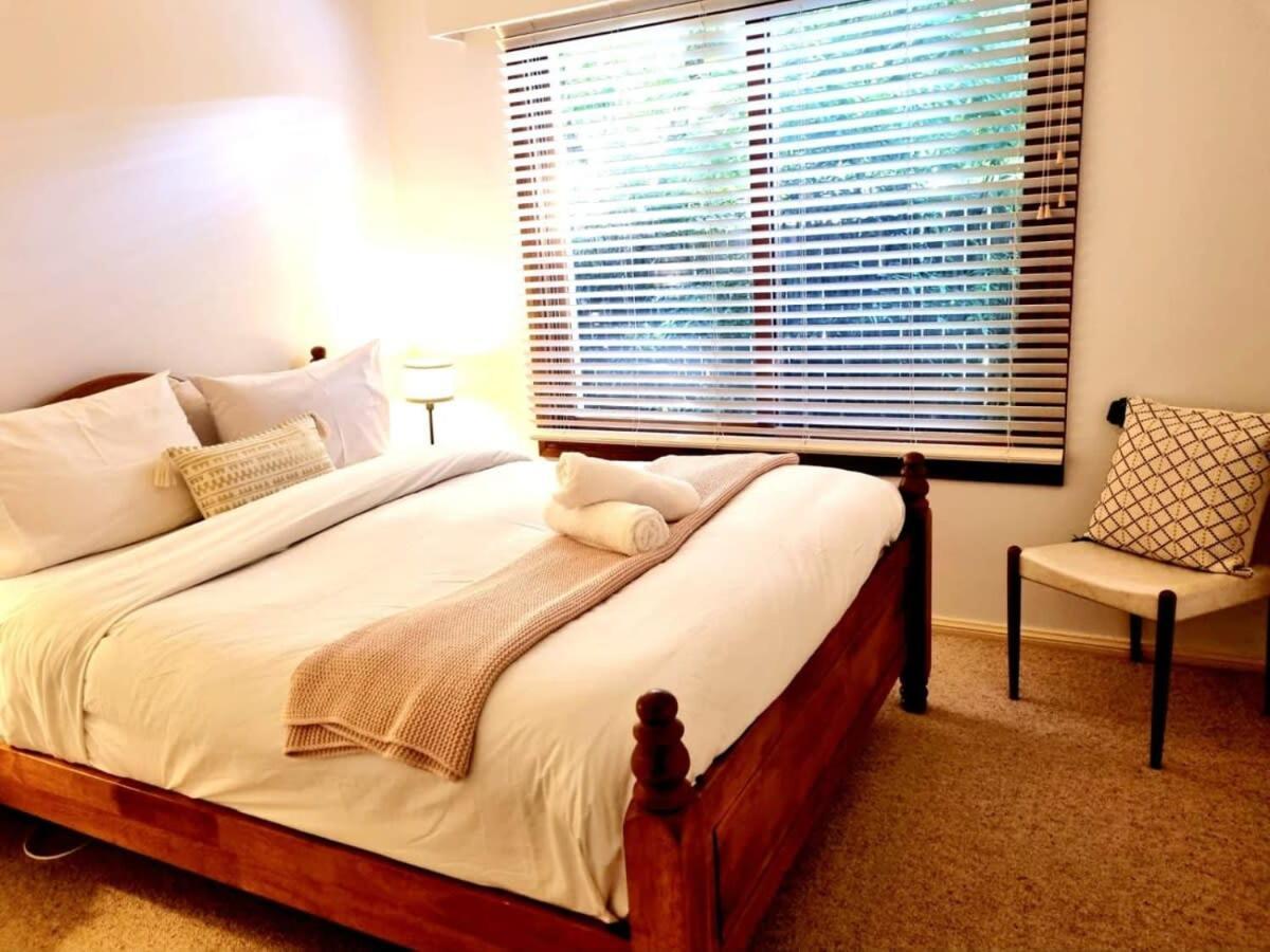 3 Bdrm 2 Bthrm House Close To Canberra Cbd & Anu Exterior photo