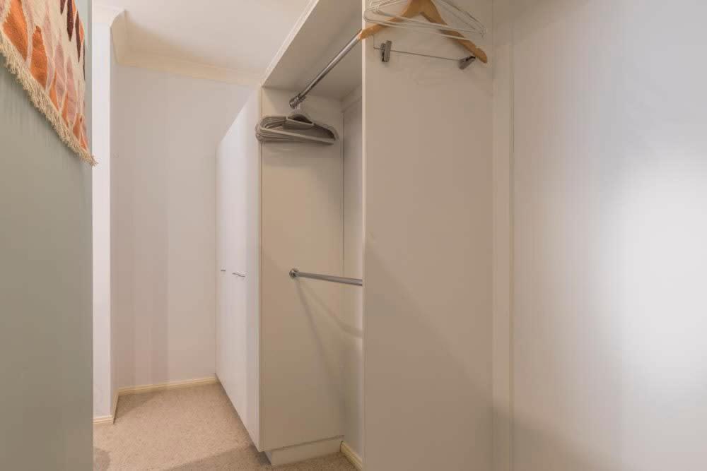 3 Bdrm 2 Bthrm House Close To Canberra Cbd & Anu Exterior photo