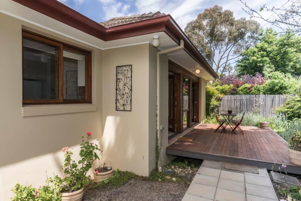 3 Bdrm 2 Bthrm House Close To Canberra Cbd & Anu Exterior photo