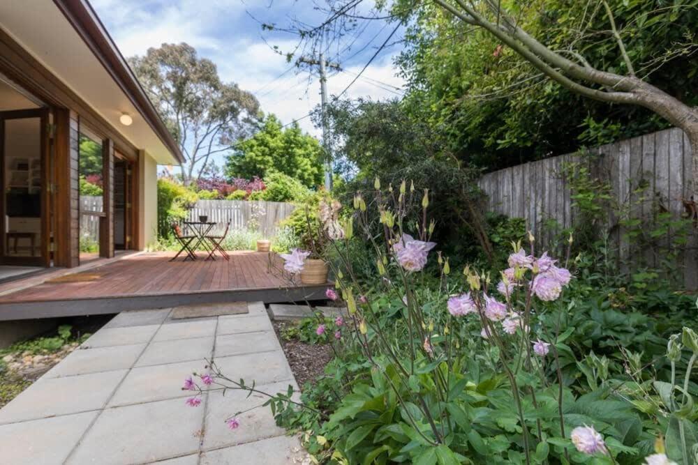 3 Bdrm 2 Bthrm House Close To Canberra Cbd & Anu Exterior photo