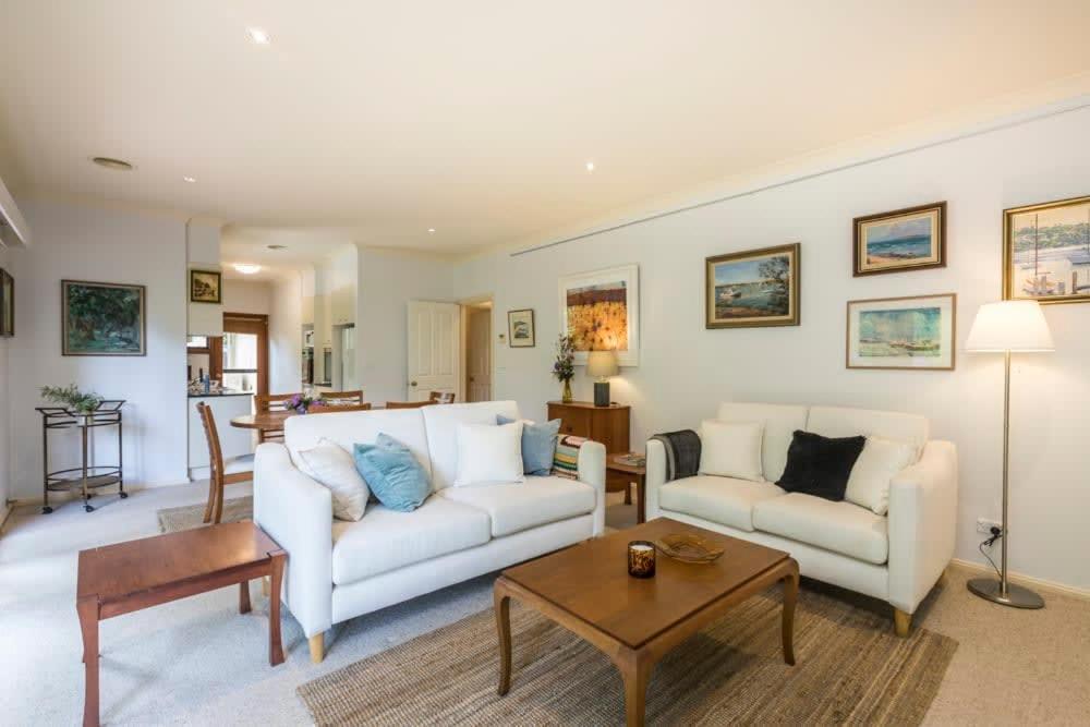 3 Bdrm 2 Bthrm House Close To Canberra Cbd & Anu Exterior photo